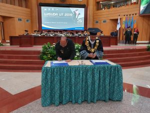 Tingkatkan SDM ASN, Bupati Dapawole tandatangan MoU dengan UT